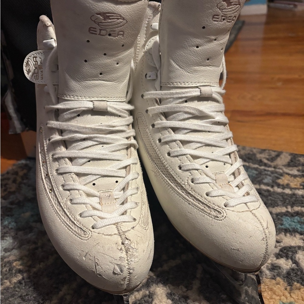 Edea White Ice Skates
